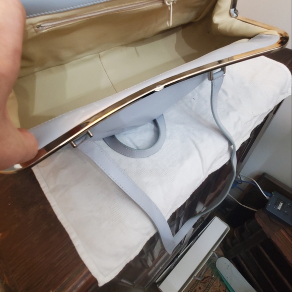 Chris Lancelot baby blue leather frame vintage purse - Picture 6 of 11